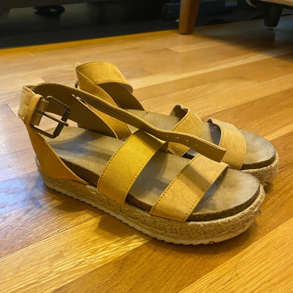 Yellow sandals from target 6.5 worn